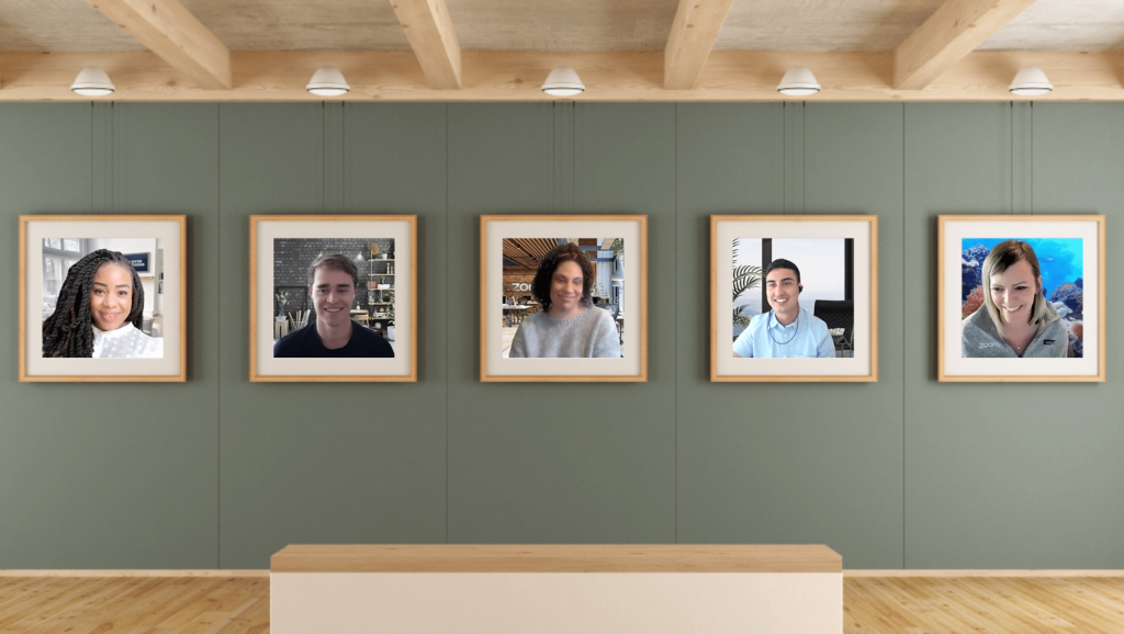 Die immersive Ansicht von Zoom zeigt fünf Meeting-Teilnehmer in einer einzigen virtuellen Szene